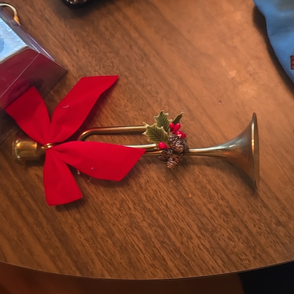 Brass trumpet Christmas candle holder